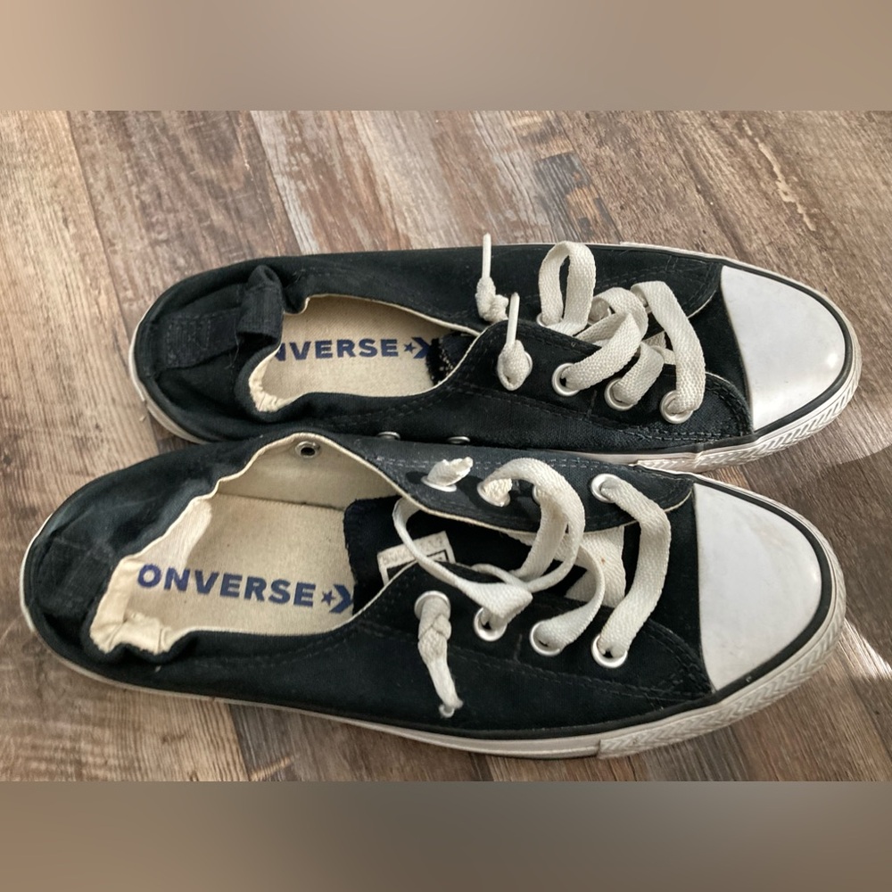 Shoreline Black Chuck Taylor Converse size 8.
